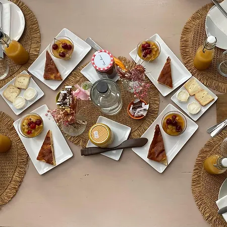 Severine D'hotes Panzió Floing