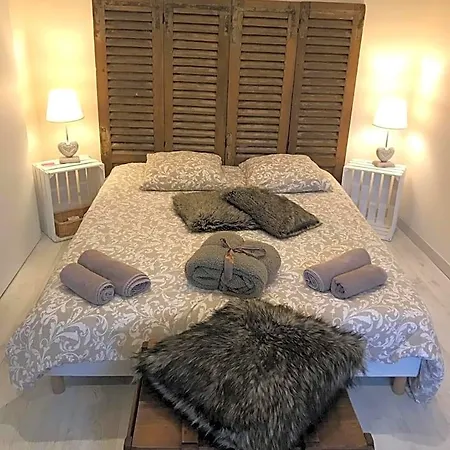 Nocleg ze śniadaniem Severine D'hotes 3*